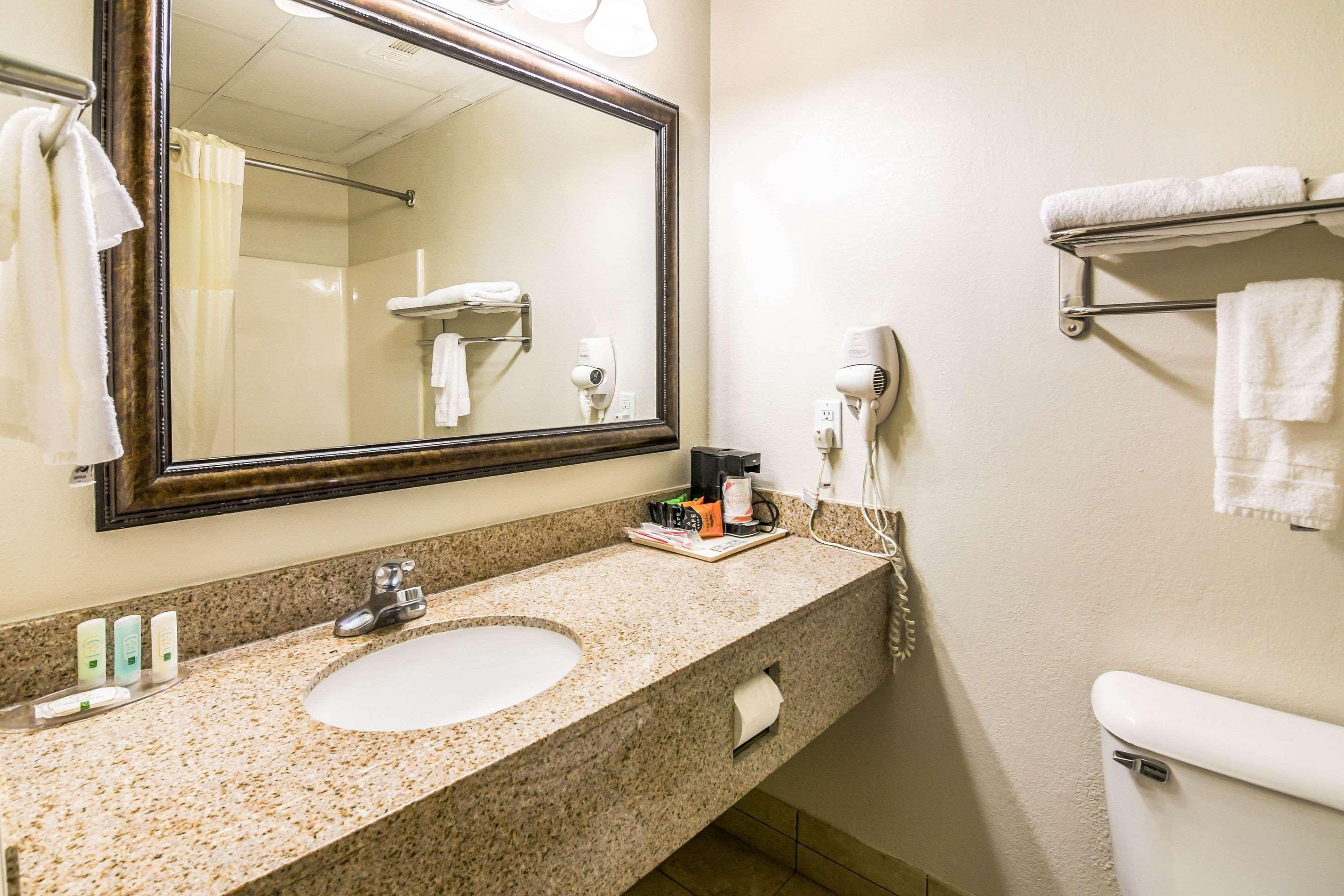 Quality Inn Alexander City Ngoại thất bức ảnh